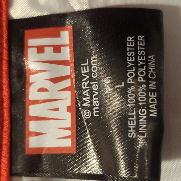 ❤ Marvel 💙 Captain America Windbreaker - Picture 6 of 9